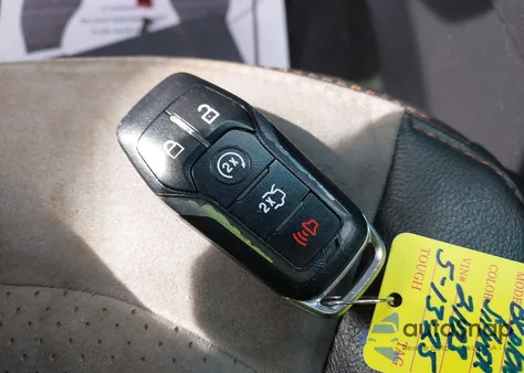 2017 Ford Explorer Xlt z USA, uszkodzony, nr VIN 1FM5K8D80HGA02103